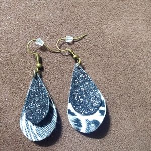Stunning earrings